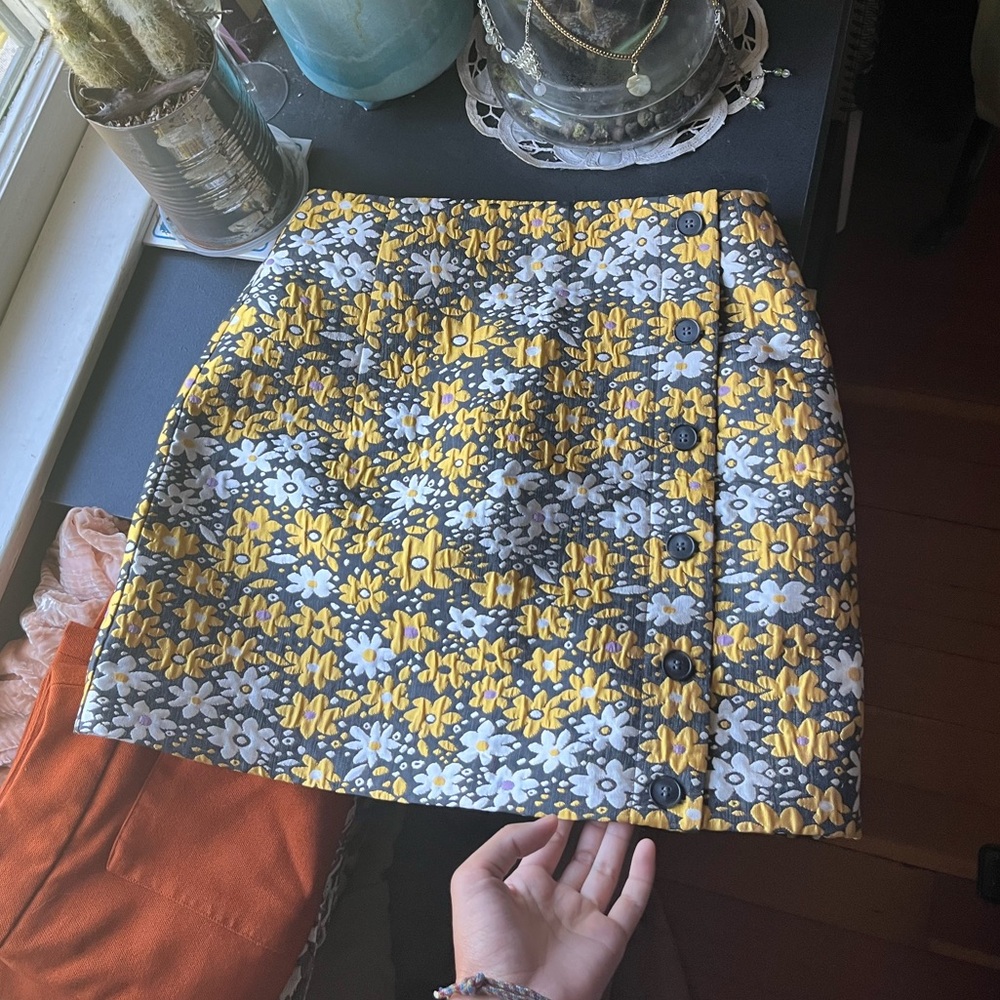 yellow quilted floral miniskirt